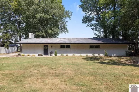 965 Tennevue Dr, Paducah, KY 42003
