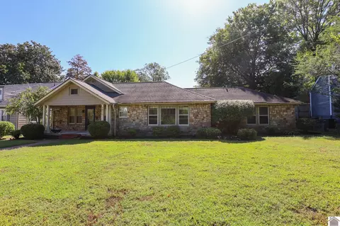 2812 Kentucky Ave, Paducah, KY 42003