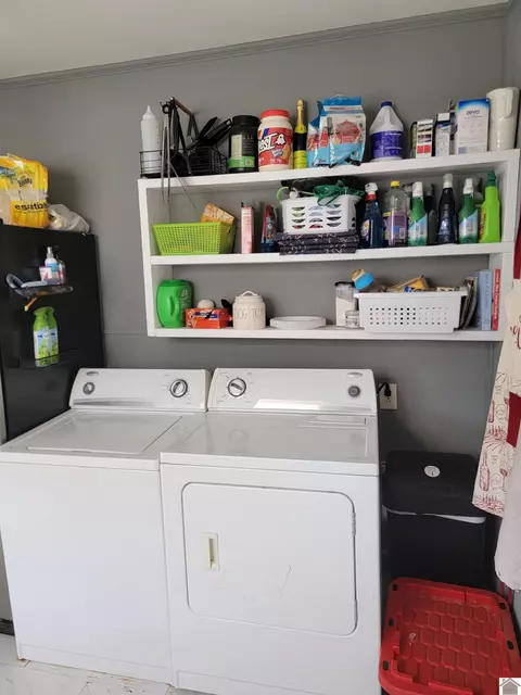 301 E St, Benton, KY 42025 photo 7