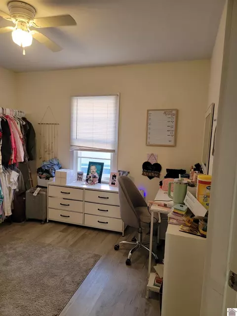 301 E St, Benton, KY 42025 photo 8