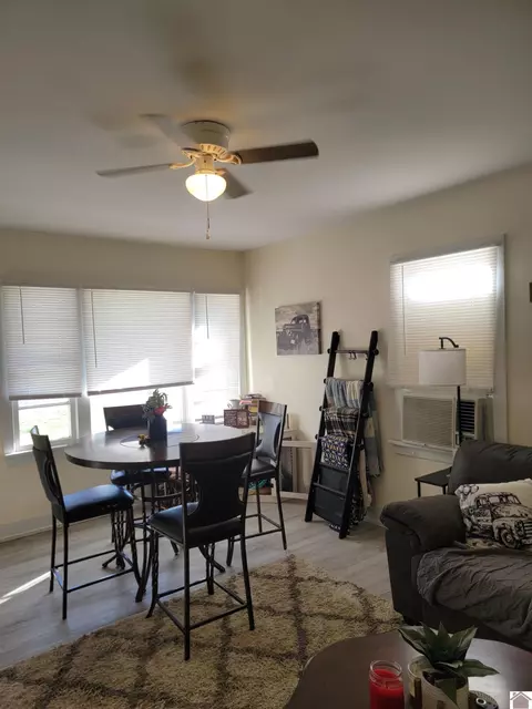301 E St, Benton, KY 42025 photo 11