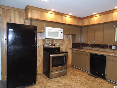 105 E Farthing St, Mayfield, KY 42066 photo 6