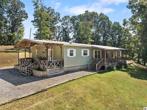 252 Martins Chapel Rd, Kuttawa, KY 42055