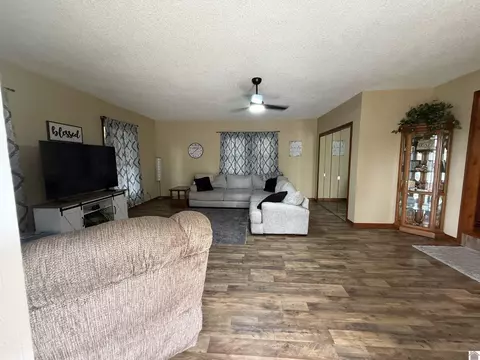 8 Whispering Oaks Loop, Mayfield, KY 42066 photo 13