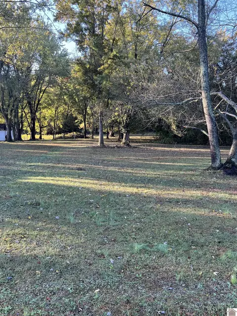 504 Walnut Dr, Paducah, KY 42003 photo 3