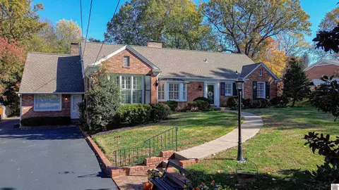 130 Valley Rd, Paducah, KY 42001