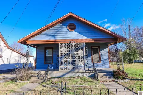 1006 N 12th St, Paducah, KY 42001
