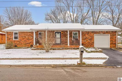 3702 Dale Hollow Dr, Hopkinsville, KY 42240