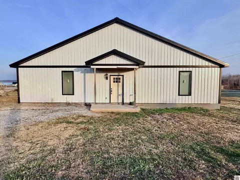 74 Lexington Dr, Gilbertsville, KY 42044