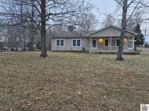 35 Mackinnon Ln, Benton, KY 42025