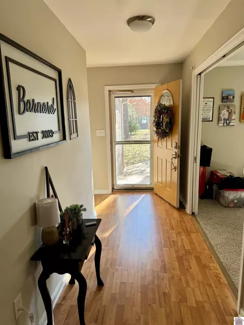 121 E 23rd St, Benton, KY 42025 photo 6