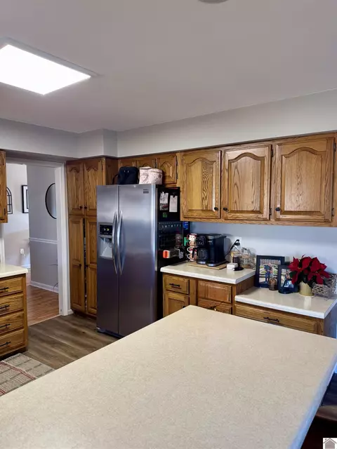 121 E 23rd St, Benton, KY 42025 photo 9