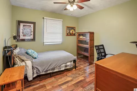 325 Longview Dr, Paducah, KY 42001 photo 30