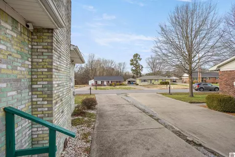 325 Longview Dr, Paducah, KY 42001 photo 48