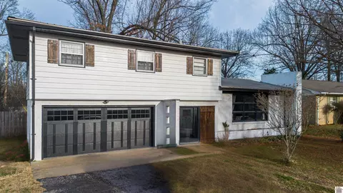 2431 Trimble St, Paducah, KY 42001