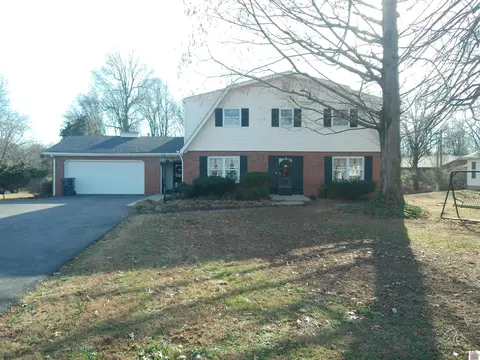 216 Ruoff Dr, Paducah, KY 42003