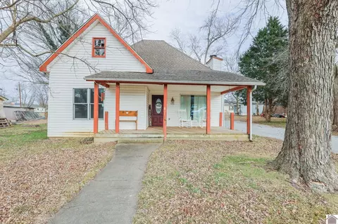 528 Olive St, La Center, KY 42056