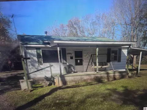 10 Redbird Ln, Calvert City, KY 42029