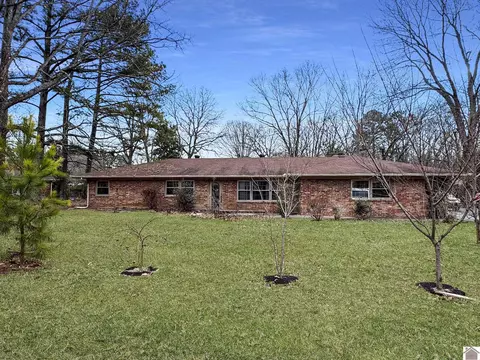 1308 Royal Trl, Manchester, TN 37355