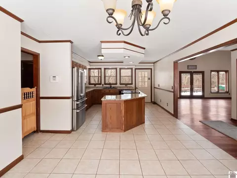 128 Geurin Rd, Murray, KY 42071 photo 5