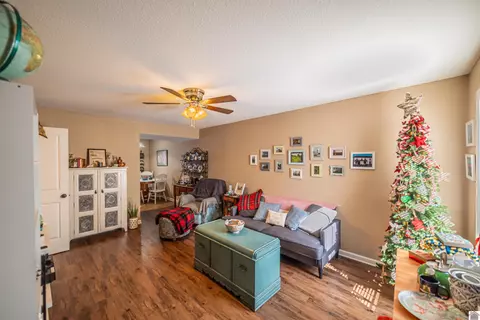 1300 Diuguid Dr, Murray, KY 42071 photo 4