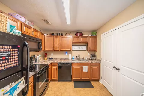 1300 Diuguid Dr, Murray, KY 42071 photo 15