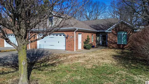 6407 Gardenview Dr, Paducah, KY 42001