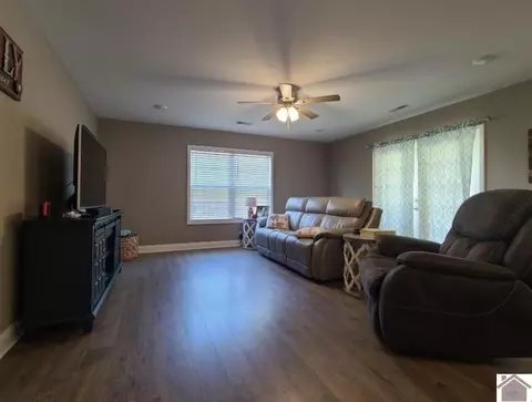 67 Cunningham, Murray, KY 42071 photo 4