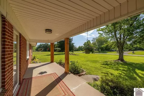 10256 E State Route 94, Murray, KY 42071 photo 5