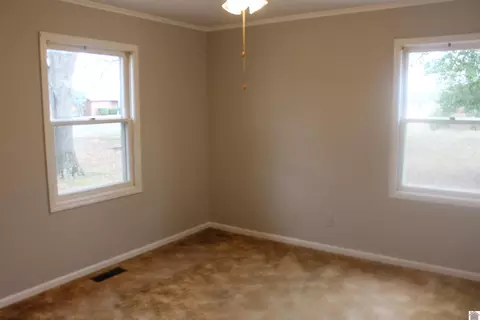 102 Perry St, Mayfield, KY 42066 photo 8
