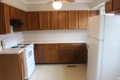 102 Perry St, Mayfield, KY 42066 photo 6