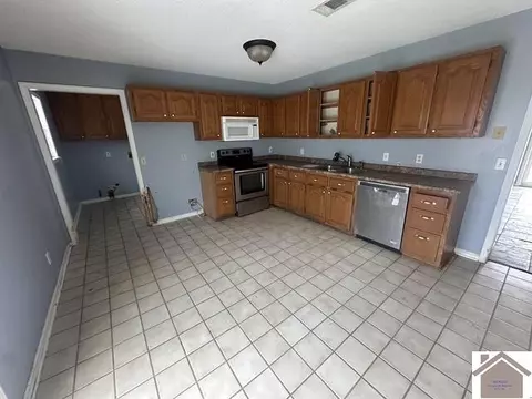 20 Cambridge Dr, Murray, KY 42071 photo 5