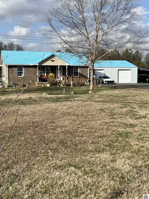 760 Delmont Church Rd, Cadiz, KY 42211