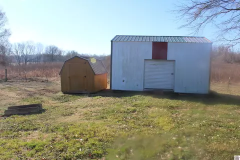 1555 Baltic Loop, Mayfield, KY 42066 photo 10