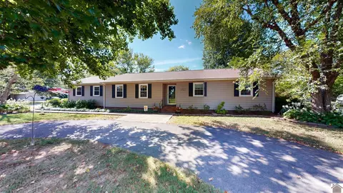 223 Circle Dr, Mayfield, KY 42066 photo 1