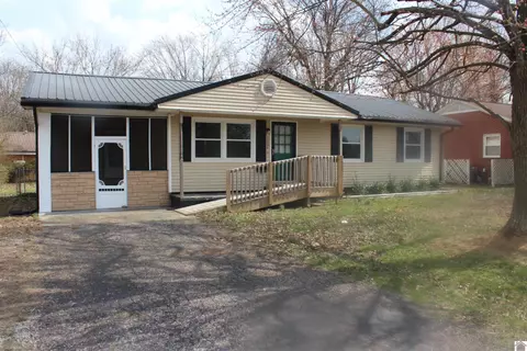 1506 Murray St, Mayfield, KY 42066