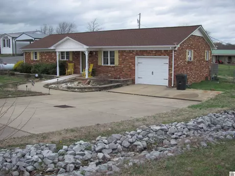 384 Cardinal Rd, Mayfield, KY 42066 photo 2