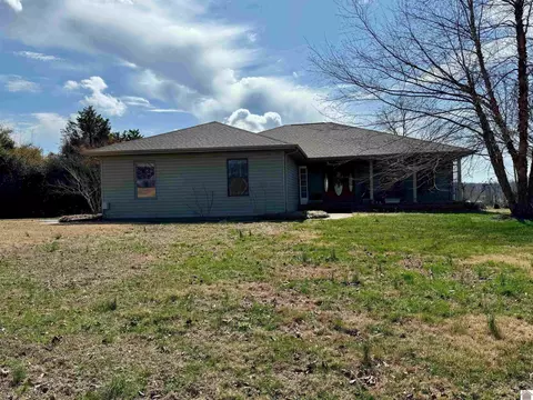102 Meadowlark Rd, Princeton, KY 42445