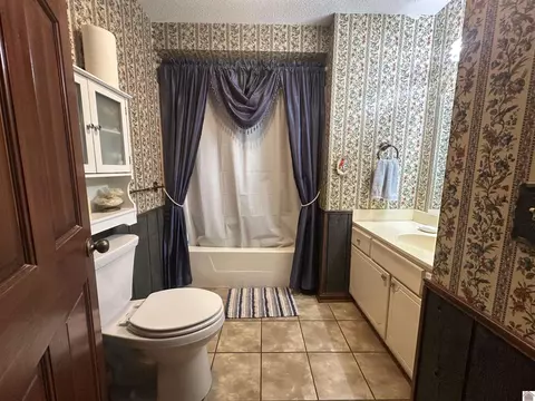 331 Perry, Mayfield, KY 42066 photo 23