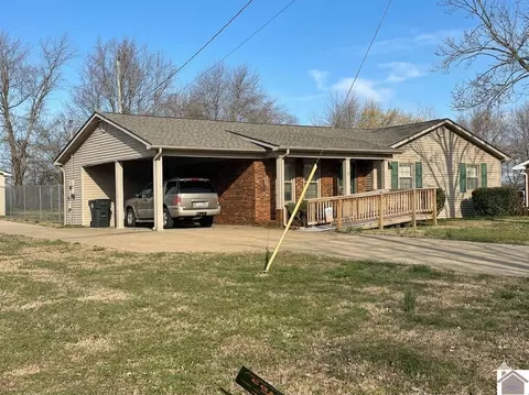 331 Perry, Mayfield, KY 42066 photo 3