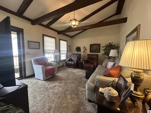 331 Perry, Mayfield, KY 42066 photo 8
