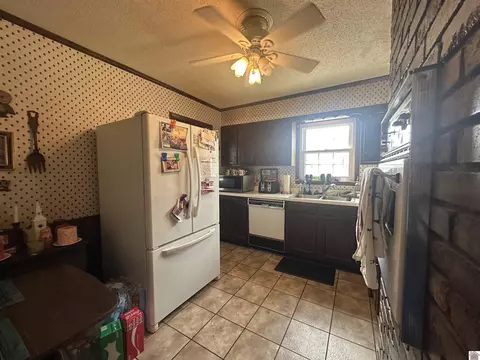 331 Perry, Mayfield, KY 42066 photo 10