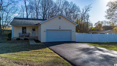 234 Japonica Dr, Paducah, KY 42003
