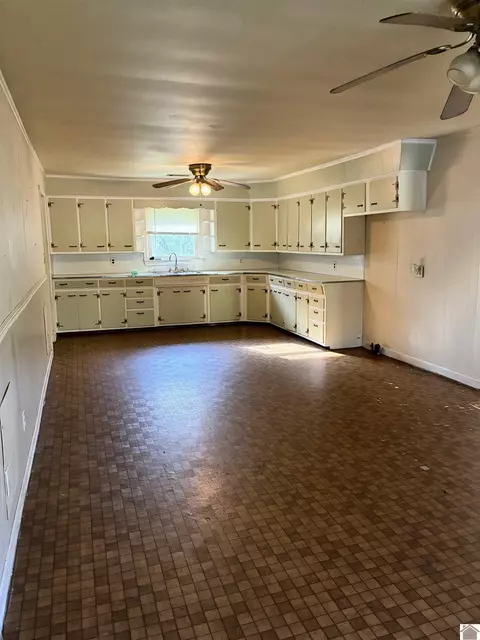 129 3rd St, Almo, KY 42020 photo 6
