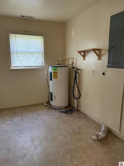 129 3rd St, Almo, KY 42020 photo 8