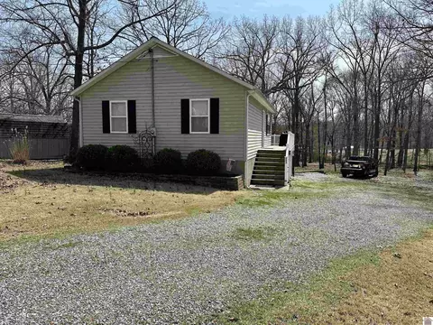 223 Ravenwood Cir, Benton, KY 42025