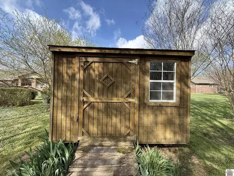 804 Guthrie Dr, Murray, KY 42071 photo 25