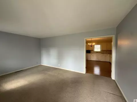 804 Guthrie Dr, Murray, KY 42071 photo 4