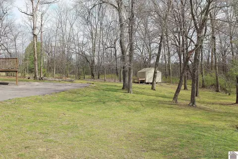 76 Gatewood Dr, Murray, KY 42071 photo 3