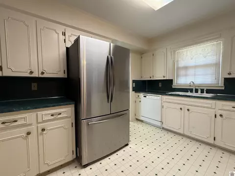 1398 Johnson, Murray, KY 42071 photo 11